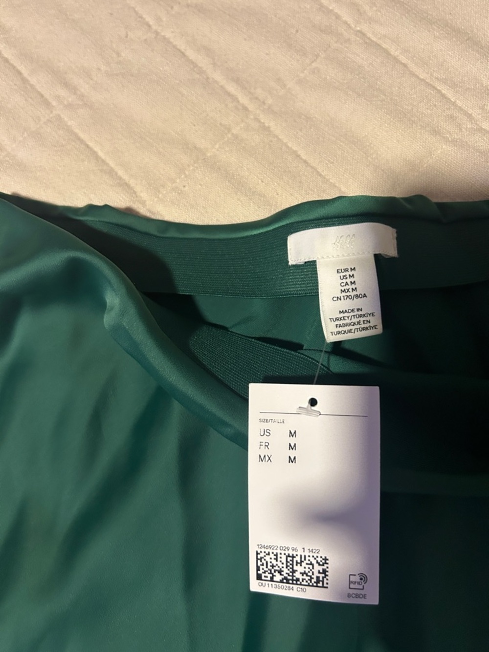 H&M Emerald Green Satin Maxi Skirt - Picture 2 of 2